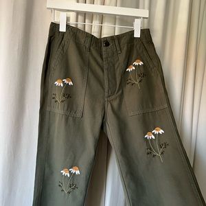 THE GREAT. Daisy Embroidered Army Pant 24/25